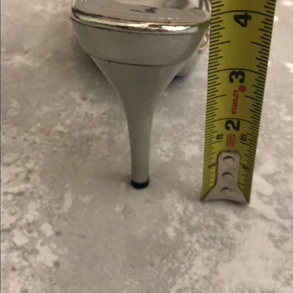 Bombshell 4” Silver Heels - image 2